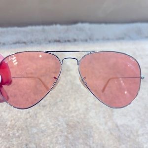 Pink Ray-bans!! 😎 EUC